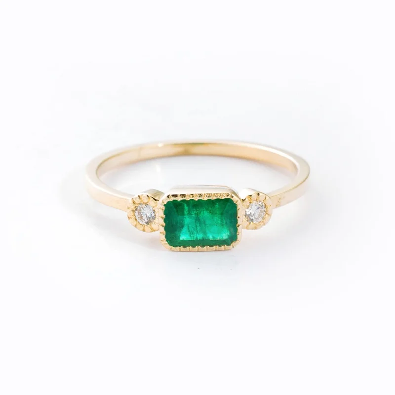 Emerald Lexie Ring