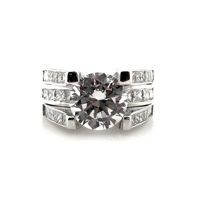 White Gold Diamond Engagement Ring