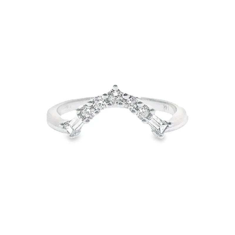 IMAGINE V Shape Diamond Wedding Band