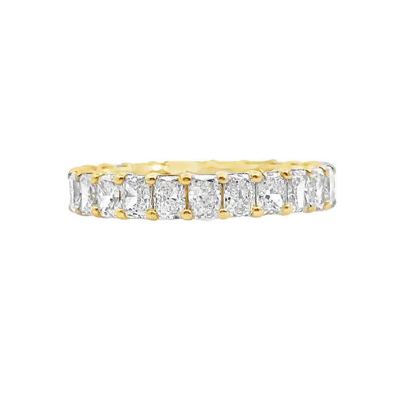 Lab Grown Yellow Gold Radiant Cut Diamond Eternity Band