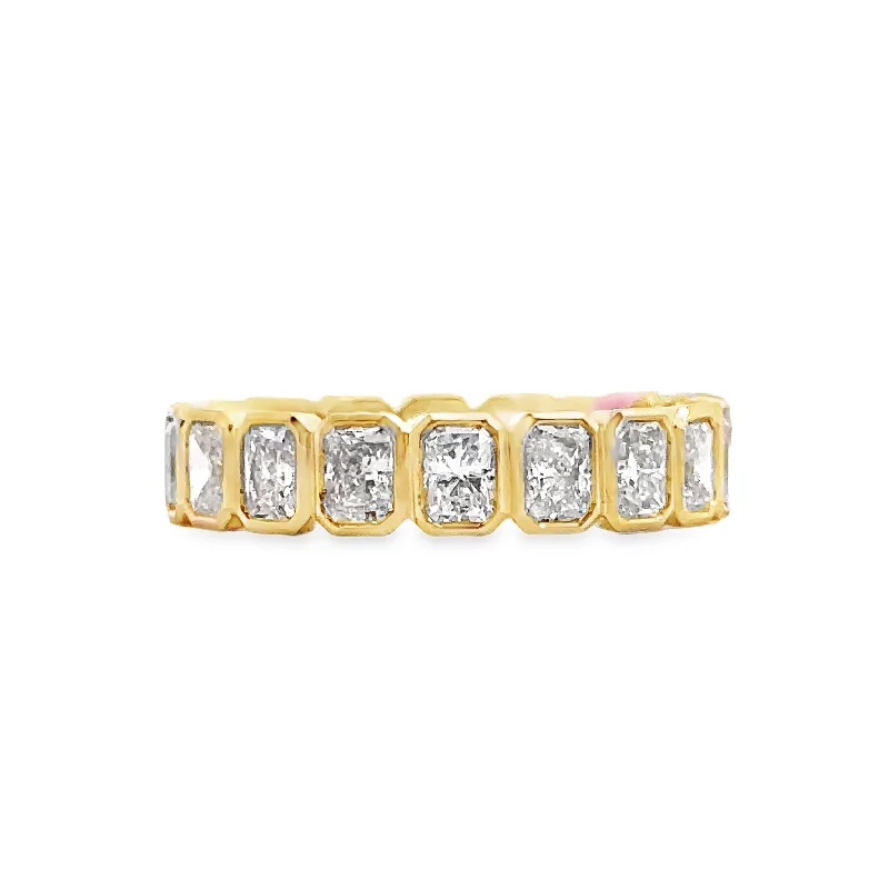 Lab Grown Yellow Gold Radiant Cut Diamond Eternity Band