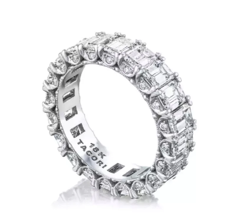 Tacori "Classic Crescent RoyalT" Eternity Band